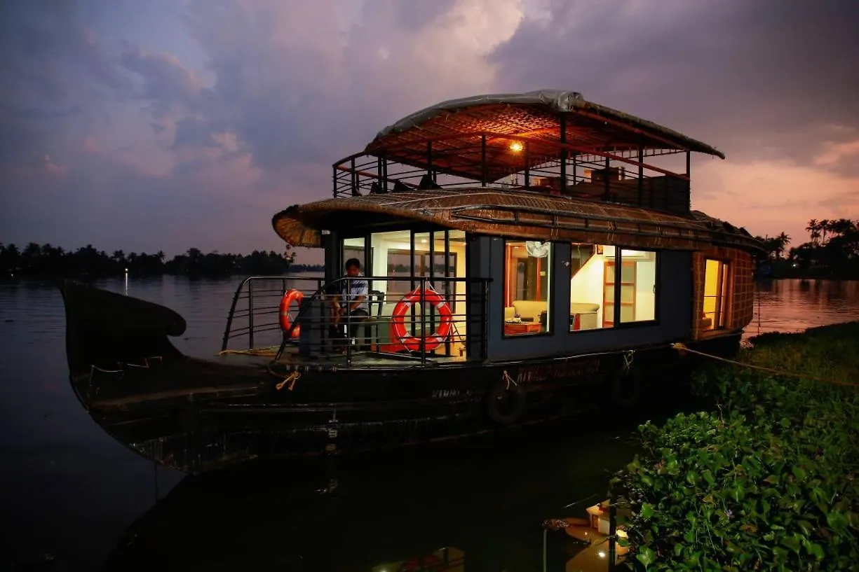 Homestay Marari Sibiya Beach Villa Mararikulam